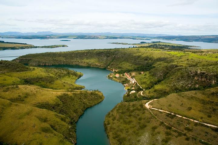 Pousada Araras Lago De Furnas サン・ジョゼー・ダ・バーハ エクステリア 写真